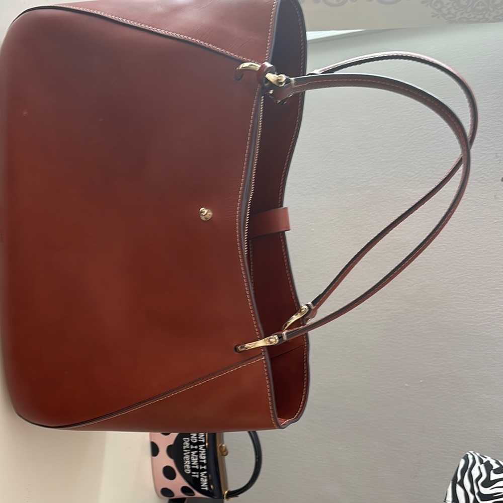 Elegant Brown Leather Tote Bag